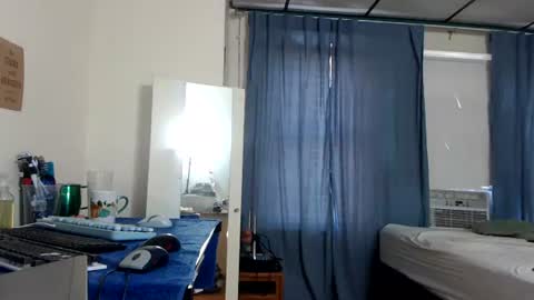Snapshot of putiputi4u chatting on August 7, 2026, 1:46 pm putiputi4u online show from August 7, 2026, 1:46 pm
