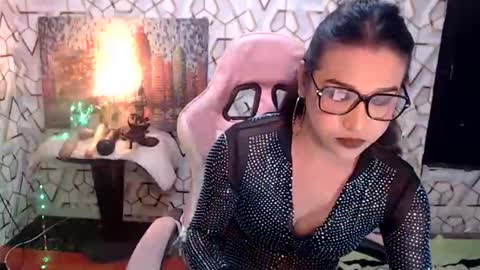 Snapshot of pythoncock4u chatting on February 2, 2026, 3:11 pm Queen Agatha online show from February 2, 2026, 3:11 pm