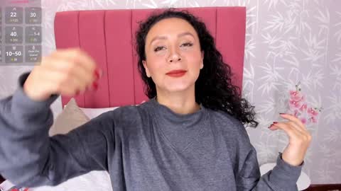 qadeshh  online show from January 15, 2025, 7:05 am