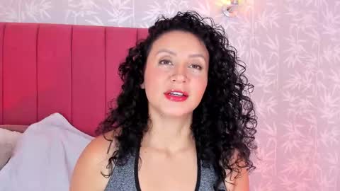 qadeshh  online show from October 30, 2025, 4:47 am