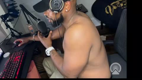 qbizzle3 online show from June 14, 2026, 12:52 am