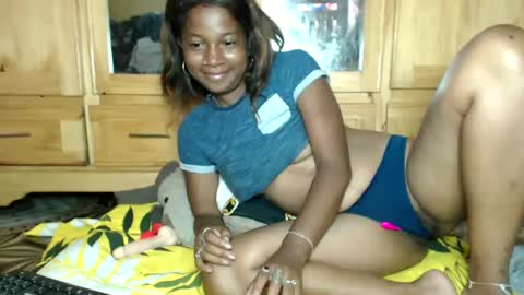 queen sexy online show from January 31, 2025, 3:30 am