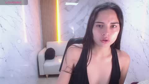 Qetsyah online show from May 25, 2026, 12:55 pm