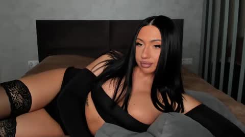 Ana online show from June 22, 2026, 3:25 am