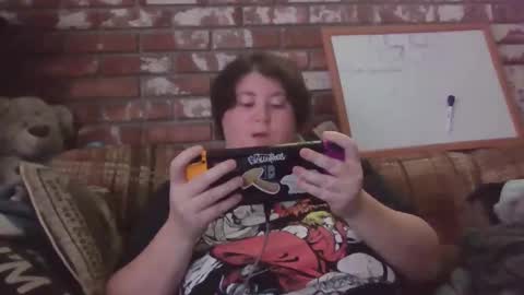 Snapshot of qtbisuccubi chatting on January 18, 2026, 7:17 pm Br4tty Bunny online show from January 18, 2026, 7:17 pm