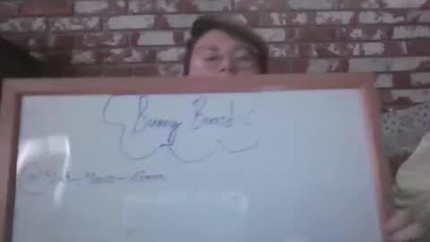 Snapshot of qtbisuccubi chatting on February 23, 2026, 3:42 pm Br4tty Bunny online show from February 23, 2026, 3:42 pm