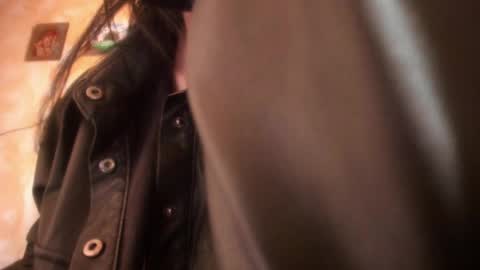 L online show from February 21, 2025, 12:28 pm