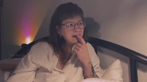    online show from December 9, 2024, 4:26 pm