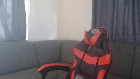 Hellene online show from April 15, 2026, 5:03 am