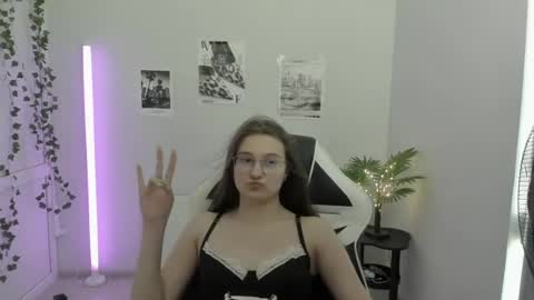 Amelie online show from June 30, 2026, 9:21 am