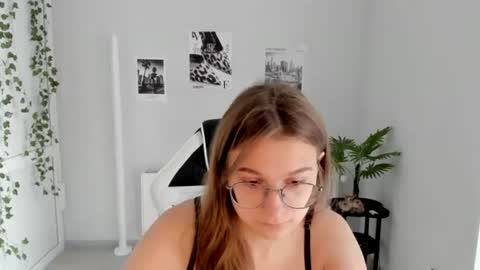 Amelie online show from July 11, 2026, 8:17 am