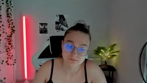 Amelie online show from July 14, 2026, 8:08 am
