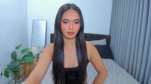 Snapshot of queen_bitch_avery chatting on September 30, 2025, 1:49 pm AVERY online show from September 30, 2025, 1:49 pm