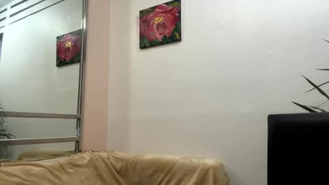 Snapshot of queen_chatur chatting on January 21, 2025, 2:05 pm Viktoria online show from January 21, 2025, 2:05 pm