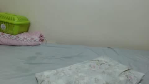 queen ema online show from April 19, 2026, 6:10 pm