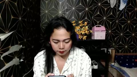 queen_ennah online show from January 12, 2025, 5:54 pm