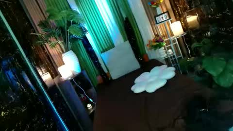 Kendal  online here from 6am-3pm philippine time online show from October 19, 2025, 5:19 am