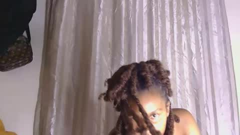 queen_leilani online show from October 10, 2025, 9:25 pm