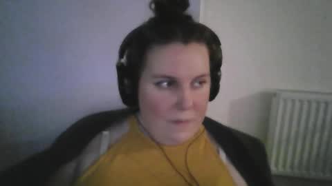 queen_o_swords online show from February 27, 2026, 5:57 pm