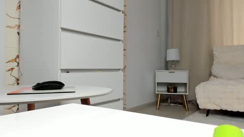 Snapshot of queen_of_deepthroat chatting on January 21, 2025, 12:18 pm queen_of_deepthroat online show from January 21, 2025, 12:18 pm