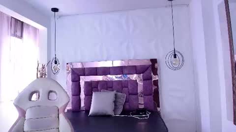 Snapshot of queen_perla_ chatting on July 12, 2026, 12:07 pm online show from July 12, 2026, 12:07 pm