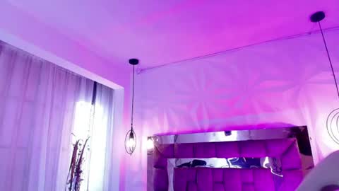 Snapshot of queen_perla_ chatting on July 17, 2026, 12:23 pm online show from July 17, 2026, 12:23 pm