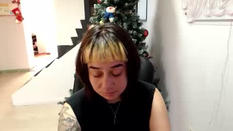 Snapshot of queen_zafiro88 chatting on November 23, 2025, 4:07 pm Zafiro ILL BROADCAST UNTIL DECEMBER Onlyfans online show from November 23, 2025, 4:07 pm