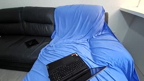 MissAlev online show from November 23, 2025, 2:00 am