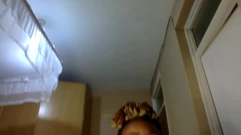 Queenbebony2 online show from February 8, 2025, 1:43 am