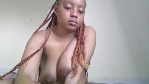 Snapshot of queenbeiby05 chatting on March 15, 2026, 6:30 am queen online show from March 15, 2026, 6:30 am