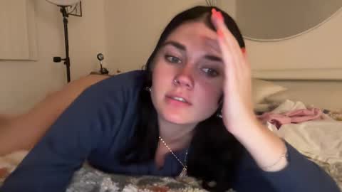 Snapshot of queencassidyy chatting on December 2, 2024, 5:04 am Cassidy online show from December 2, 2024, 5:04 am