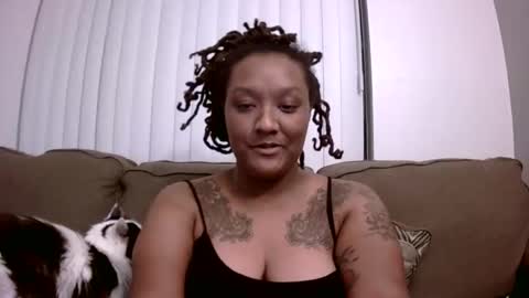 Snapshot of queenchief3x8 chatting on March 31, 2026, 8:04 am Queen Chief online show from March 31, 2026, 8:04 am