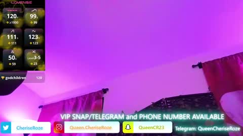 Snapshot of queencroze chatting on March 8, 2025, 5:49 am Queen Cherise Roze online show from March 8, 2025, 5:49 am