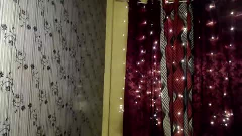 just call me QUEEN and ill be there online show from February 7, 2025, 5:51 pm