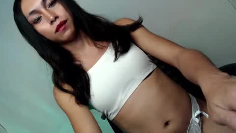 just call me QUEEN and ill be there online show from March 11, 2025, 5:35 pm