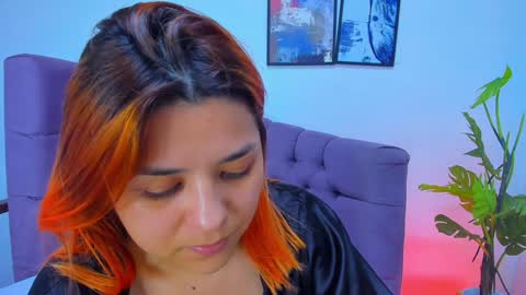 Snapshot of queengrett chatting on January 5, 2025, 1:35 am Queen online show from January 5, 2025, 1:35 am