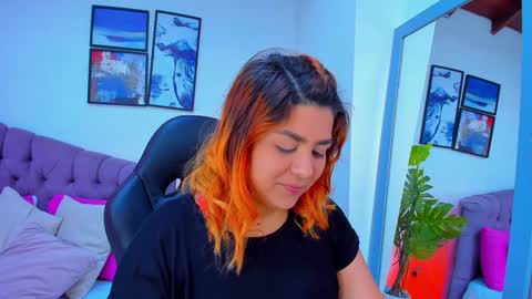 Snapshot of queengrett chatting on January 24, 2025, 7:18 pm Queen online show from January 24, 2025, 7:18 pm