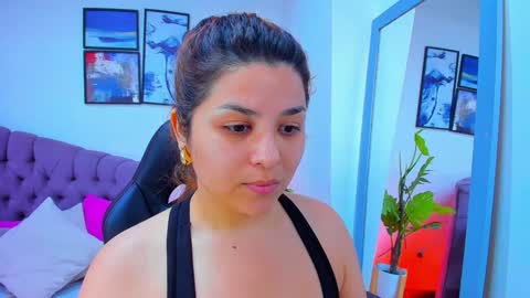 Snapshot of queengrett chatting on January 26, 2025, 2:19 pm Queen online show from January 26, 2025, 2:19 pm