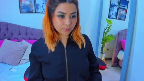 Snapshot of queengrett chatting on January 29, 2025, 11:35 pm Queen online show from January 29, 2025, 11:35 pm