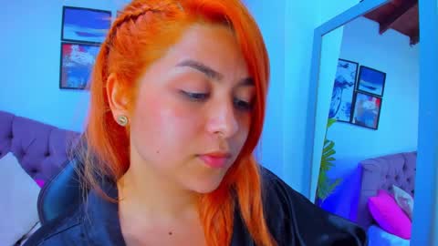 Snapshot of queengrett chatting on February 19, 2025, 1:18 am Queen online show from February 19, 2025, 1:18 am