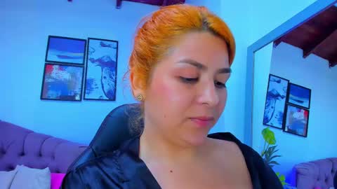 Snapshot of queengrett chatting on March 5, 2025, 12:59 am Queen online show from March 5, 2025, 12:59 am