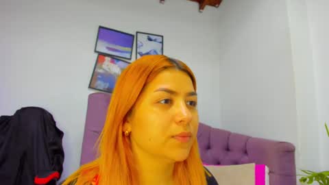 Snapshot of queengrett chatting on September 14, 2025, 3:11 pm Queen online show from September 14, 2025, 3:11 pm