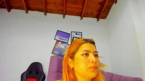 Snapshot of queengrett chatting on September 28, 2025, 4:23 pm Queen online show from September 28, 2025, 4:23 pm