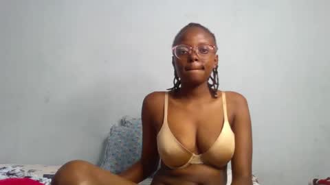 queenmerliz331240 online show from February 14, 2025, 7:07 am