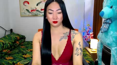 QUEEN online show from January 30, 2025, 6:13 am