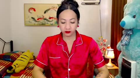 QUEEN online show from May 30, 2026, 8:44 am