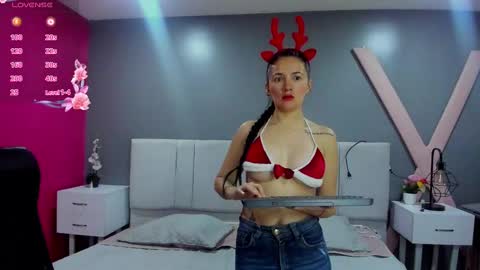 EMILY  online show from December 13, 2024, 2:16 pm