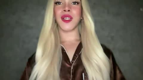 QUEEN online show from February 12, 2026, 12:49 am