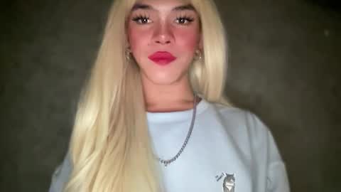 QUEEN online show from February 12, 2026, 11:22 pm