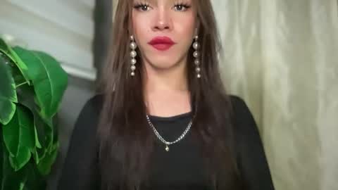 QUEEN online show from February 27, 2026, 9:37 pm